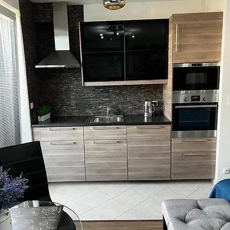 Iron Cube Apartment