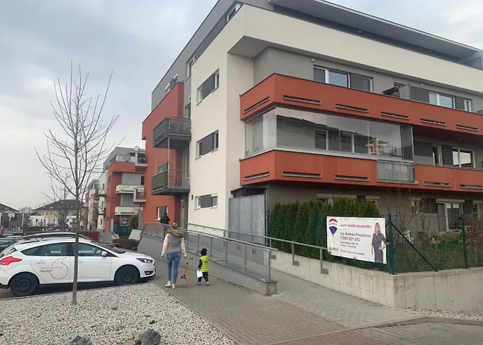 Iron Cube Apartament