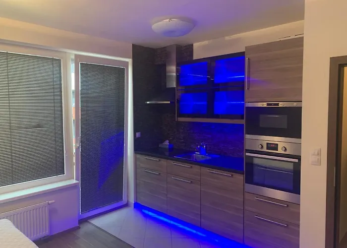 Iron Cube Daire
